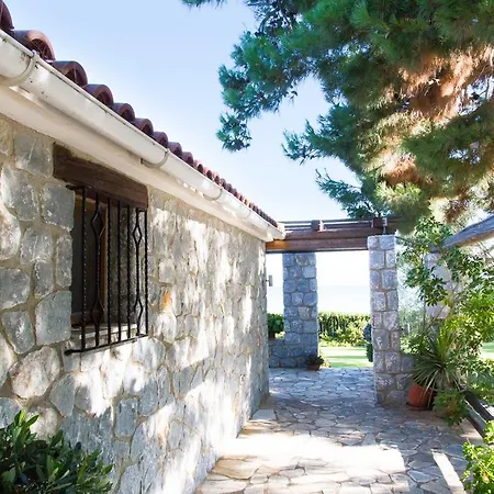 Villa Evia Island Seafront Villa Malakóndas