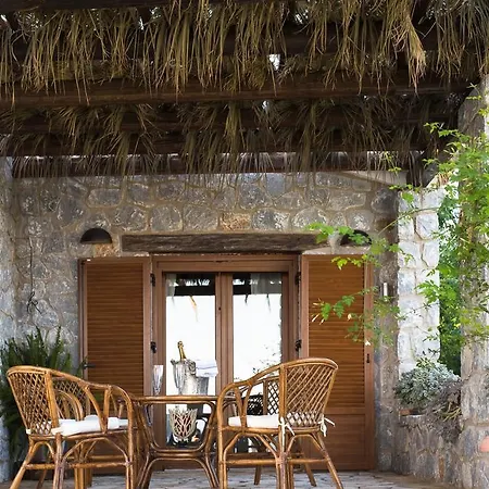 Villa Evia Island Seafront Villa *