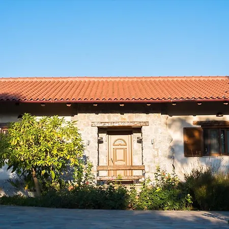 Evia Island Seafront Villa Malakóndas